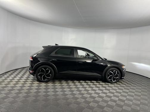 2023 Hyundai IONIQ 5 SE