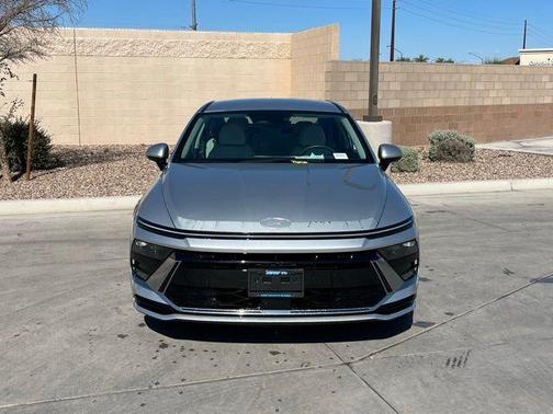 2025 Hyundai SONATA Hybrid SE