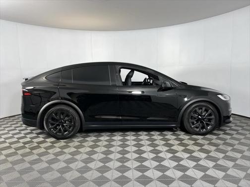 2024 Tesla Model X Long Range