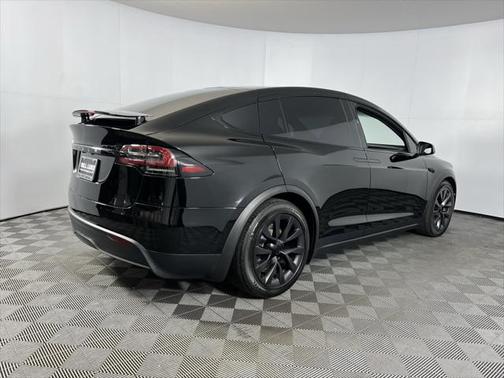 2024 Tesla Model X Long Range
