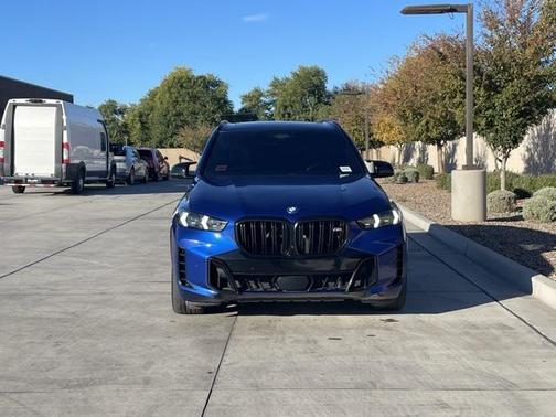 2024 BMW X5 M60i