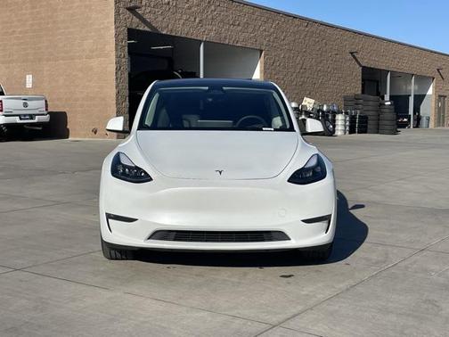 2024 Tesla Model Y Long Range Dual Motor All-Wheel Drive