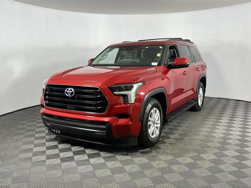 2023 Toyota Sequoia SR5