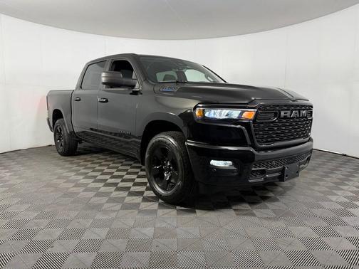 Diamond Black Crystal Pearlcoat 2025 RAM 1500 Tradesman