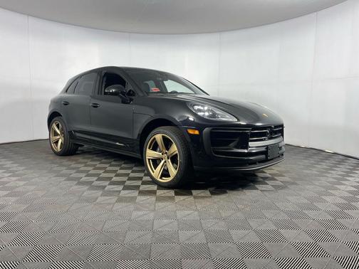 2024 Porsche Macan T