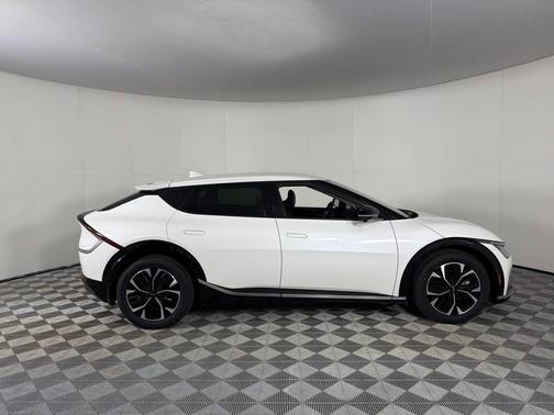 2024 Kia EV6 Wind