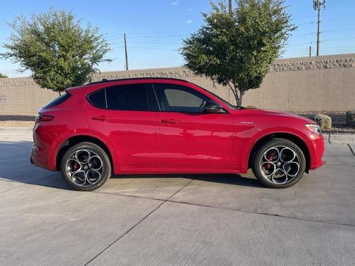 2022 Alfa Romeo Stelvio Ti