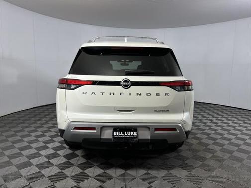2024 Nissan Pathfinder Platinum FWD