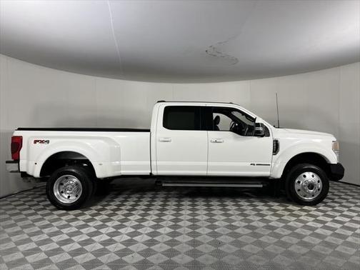 2022 Ford F-450 Lariat
