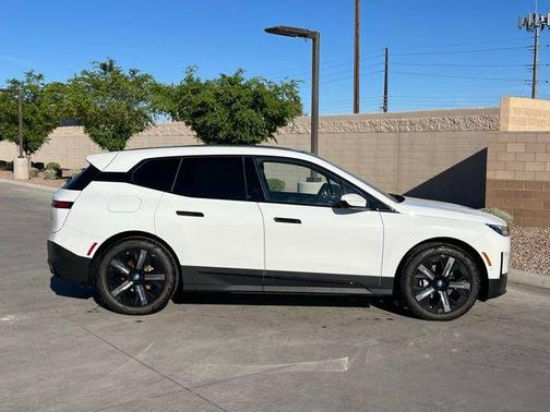 2024 BMW iX xDrive50