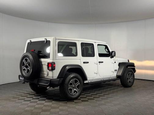 Bright White Clearcoat 2022 Jeep Wrangler Unlimited Sport