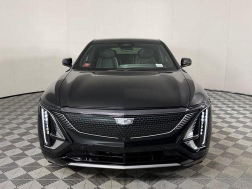 Stellar Black Metallic 2024 Cadillac LYRIQ Tech