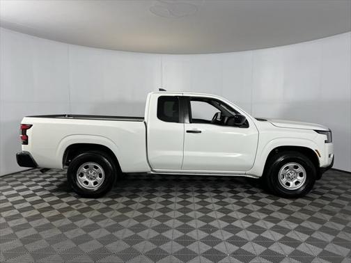 2023 Nissan Frontier S