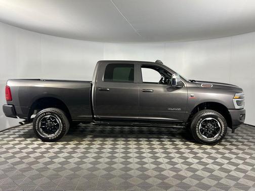 2025 RAM 2500 Laramie Crew Cab 4x4 6'4' Box
