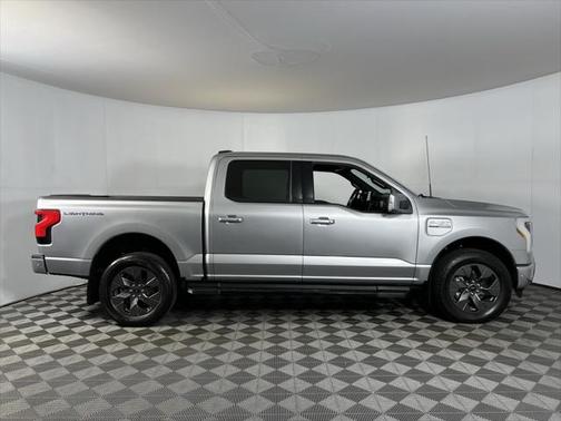 2023 Ford F-150 Lightning LARIAT