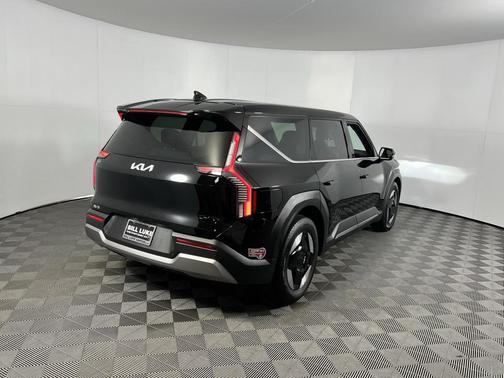 2024 Kia EV9 Light Long Range