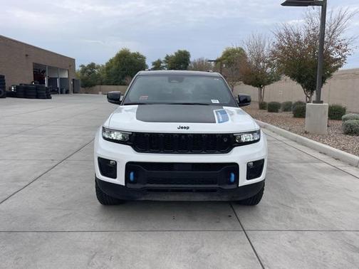2023 Jeep Grand Cherokee 4xe Trailhawk