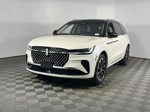 2024 Lincoln Nautilus Reserve