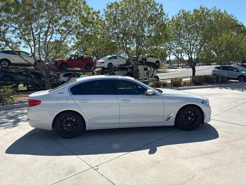 2019 BMW 530e iPerformance