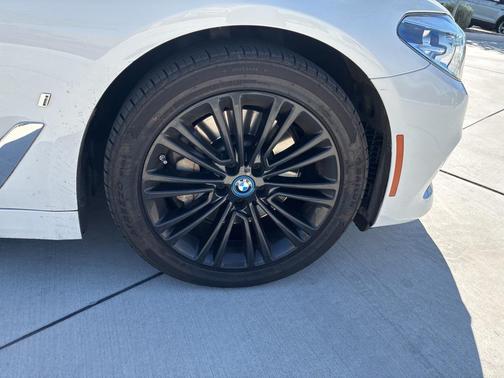 2019 BMW 530e iPerformance