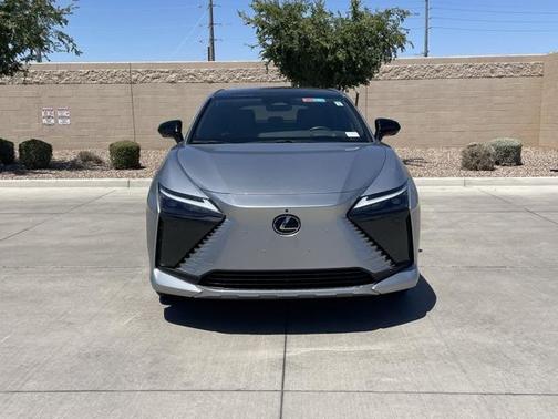 2023 Lexus RZ 450e Luxury