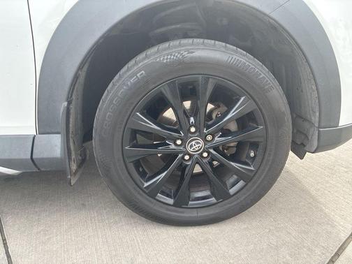 2018 Toyota RAV4 Adventure