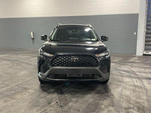 2025 Toyota Corolla Cross LE