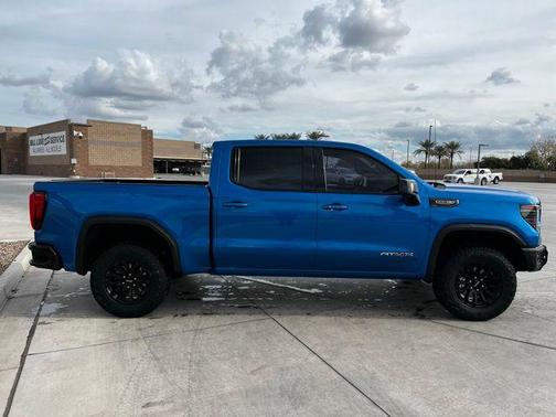 2023 GMC Sierra 1500 AT4X