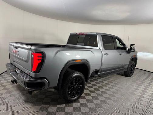 Sterling Metallic 2024 GMC Sierra 3500 AT4