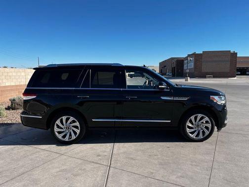 2024 Lincoln Navigator Reserve