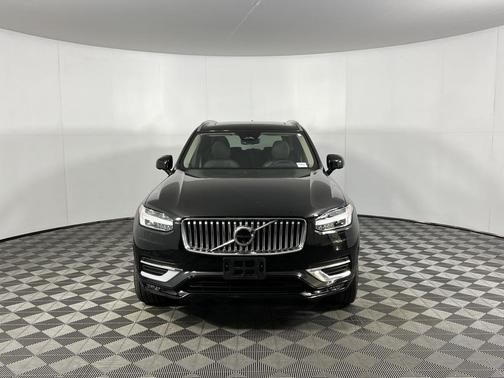 2024 Volvo XC90 B5 Plus Bright Theme