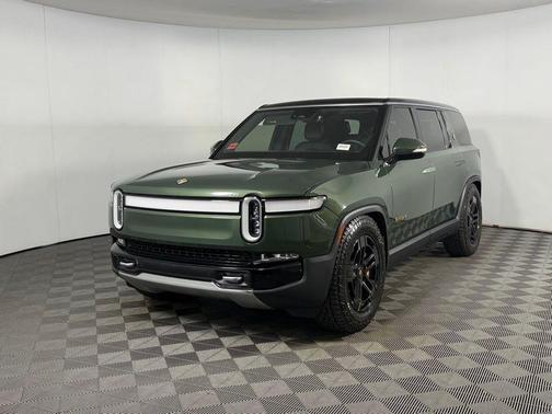 2023 Rivian R1S Adventure