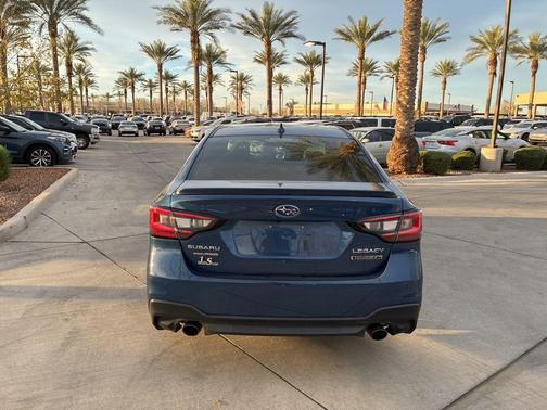 2022 Subaru Legacy Touring XT
