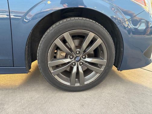 2022 Subaru Legacy Touring XT