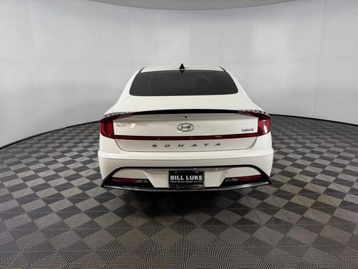 2023 Hyundai SONATA Hybrid SE