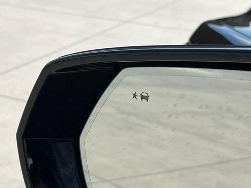 Onyx Black 2023 GMC Yukon SLT