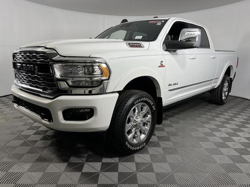 2024 RAM 2500 Limited Crew Cab 4x4 6'4' Box