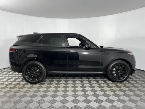 2024 Land Rover Range Rover Sport SE