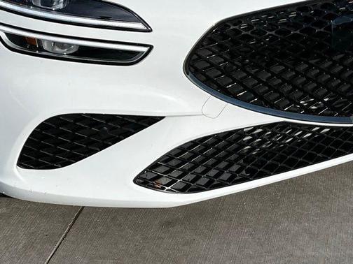 2023 Genesis G70 2.0T RWD