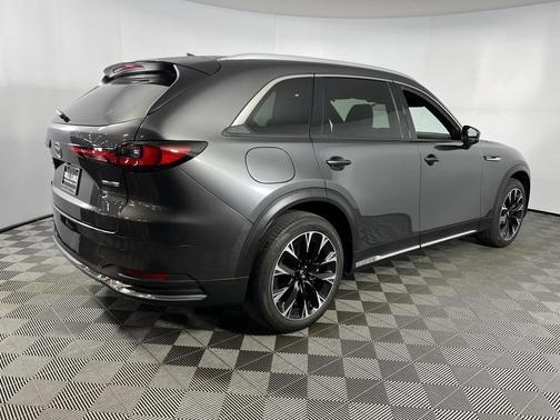 2024 Mazda CX-90 PHEV Premium Plus