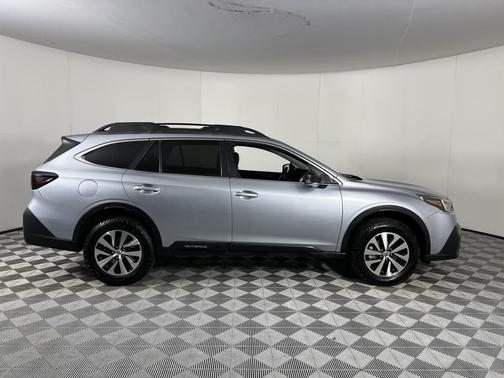 2021 Subaru Outback Base