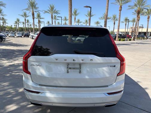 Crystal White Pearl 2017 Volvo XC90 Hybrid T8 Inscription