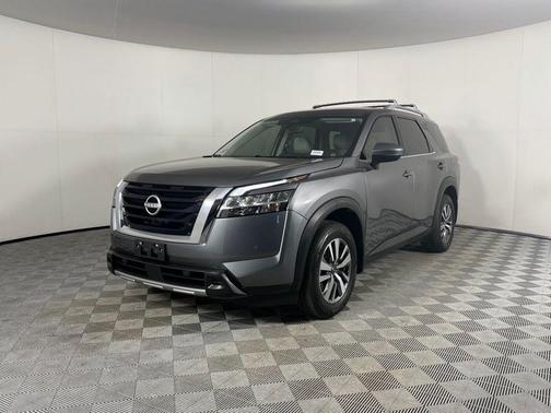 Gun Metallic 2023 Nissan Pathfinder SL FWD