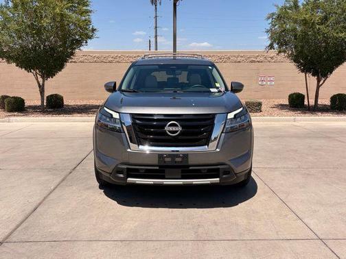 Gun Metallic 2023 Nissan Pathfinder SL FWD