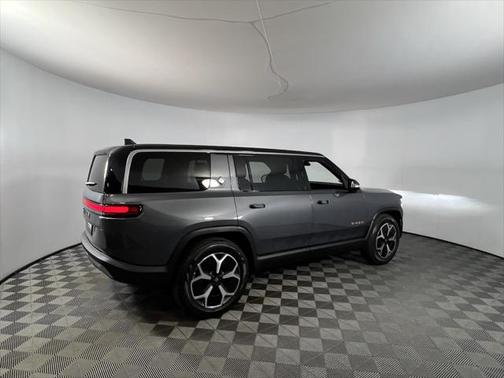 2024 Rivian R1S Adventure Quad Motor Large Pack