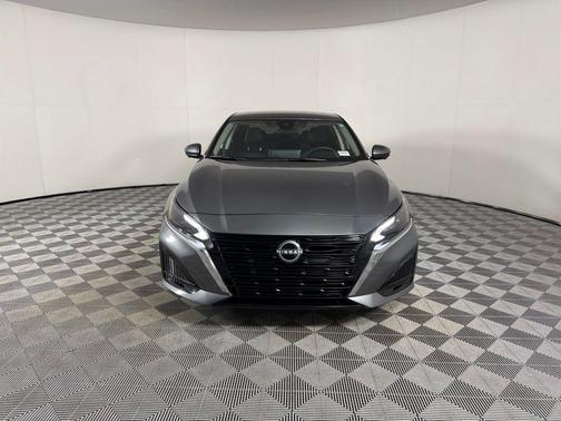 2025 Nissan Altima 2.5 SL