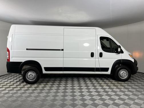2025 RAM ProMaster 2500 Tradesman