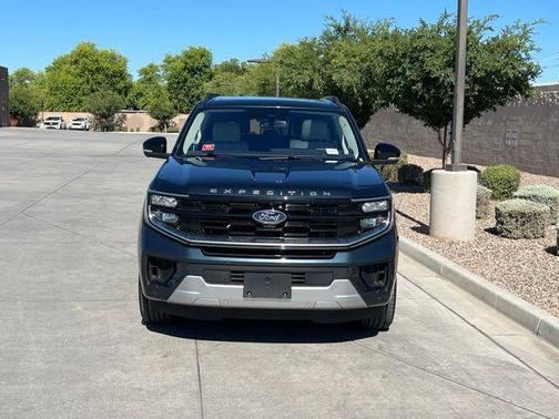 Blue Metallic 2025 Ford Expedition Platinum