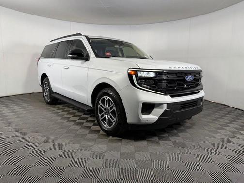 Silver Metallic 2025 Ford Expedition Active