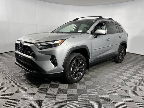 2022 Toyota RAV4 Hybrid XLE Premium